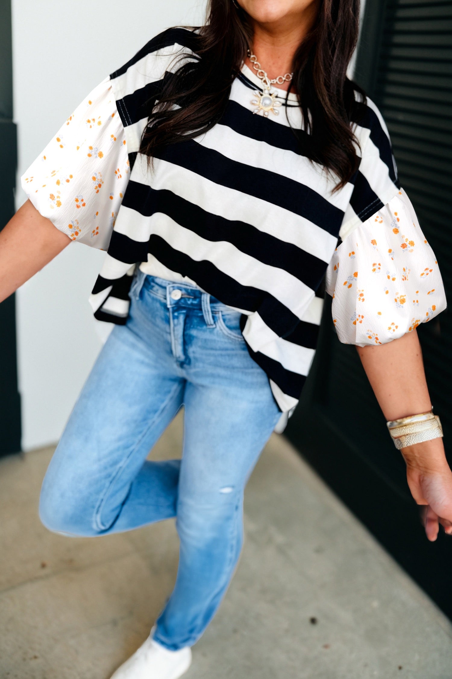 Black stripe floral print puff sleeve top