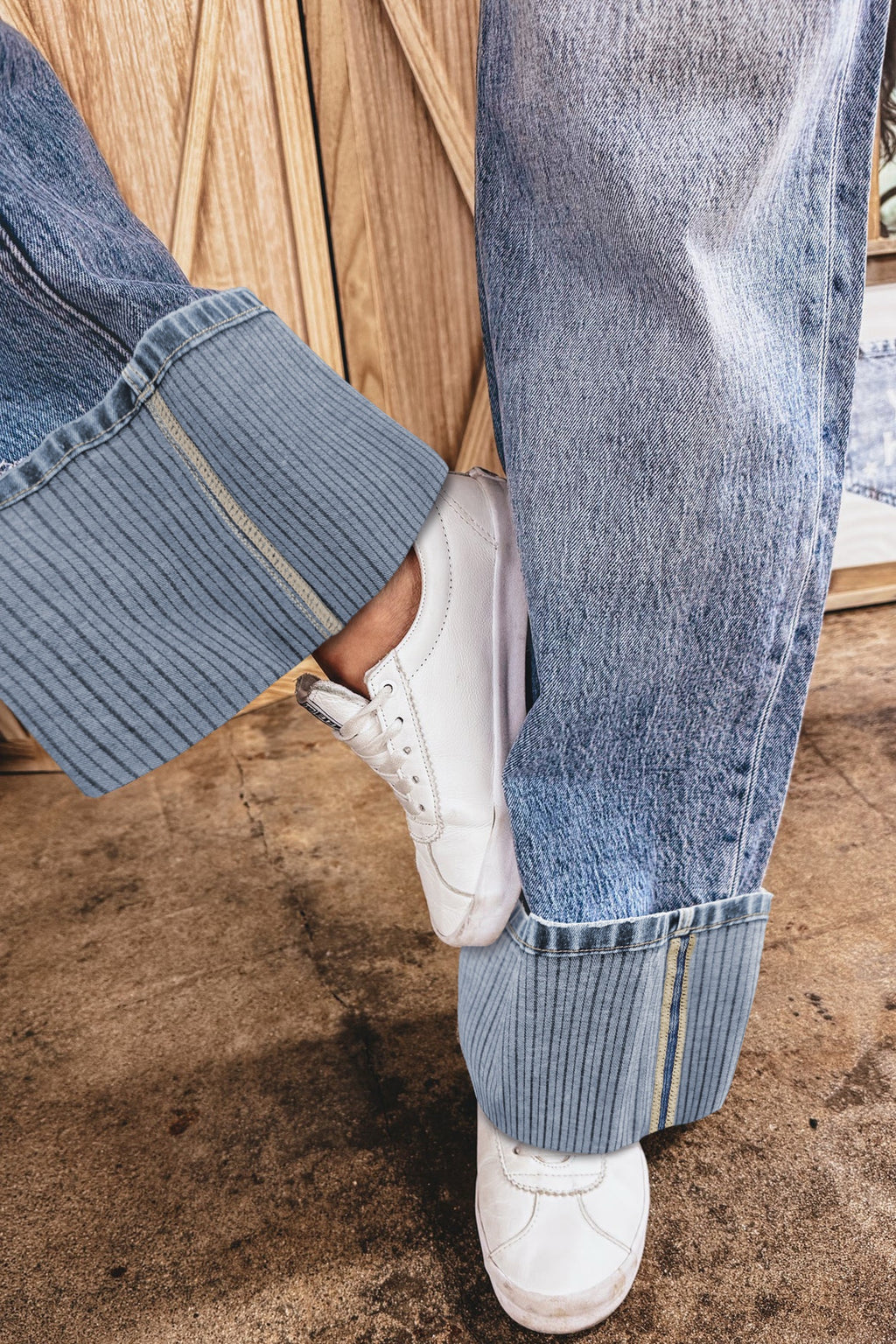 Straight cuff high waist jean